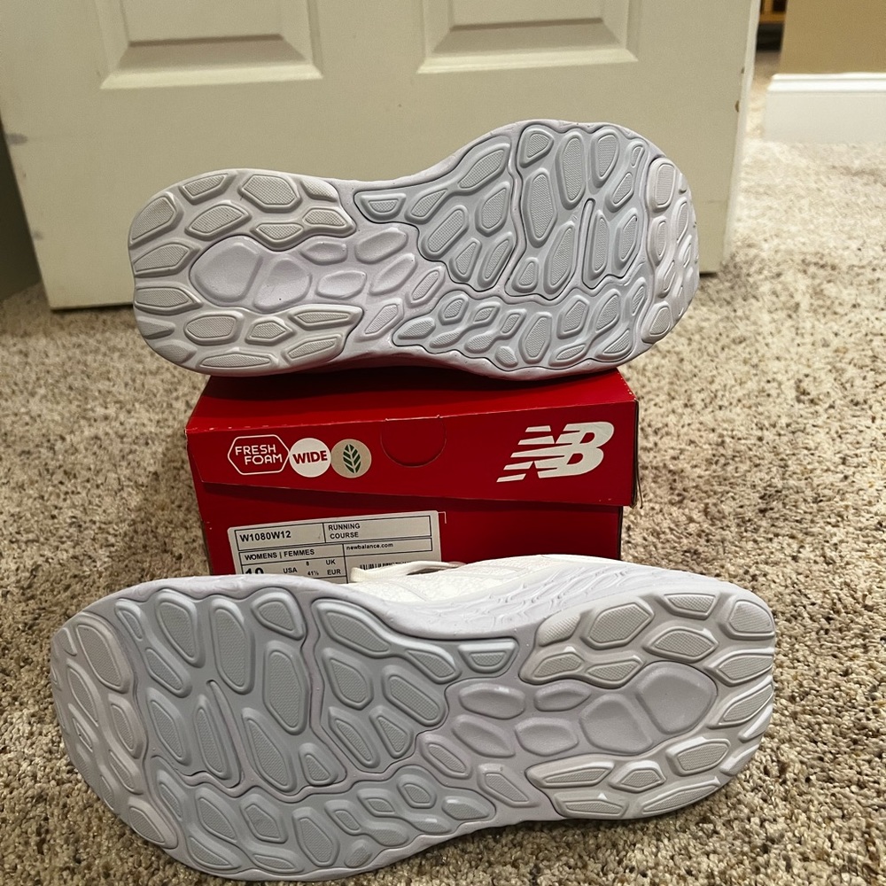 New Balance Fresh Foam 1080V12 Women’s  Size 10 WIDE